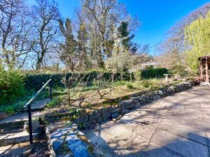 Photo 29- click for photo gallery